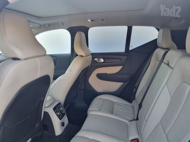 וולוו XC40