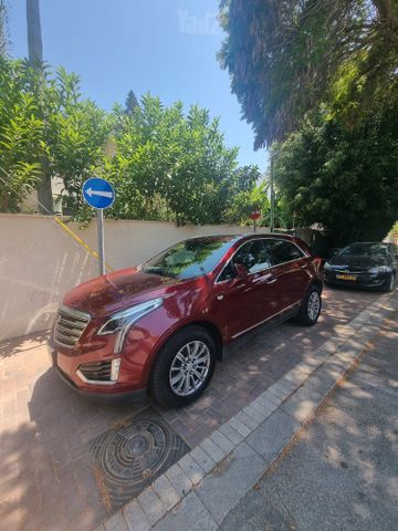קאדילק XT5