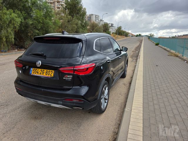 אם ג'י EHS PHEV