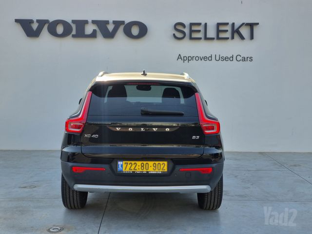 וולוו XC40