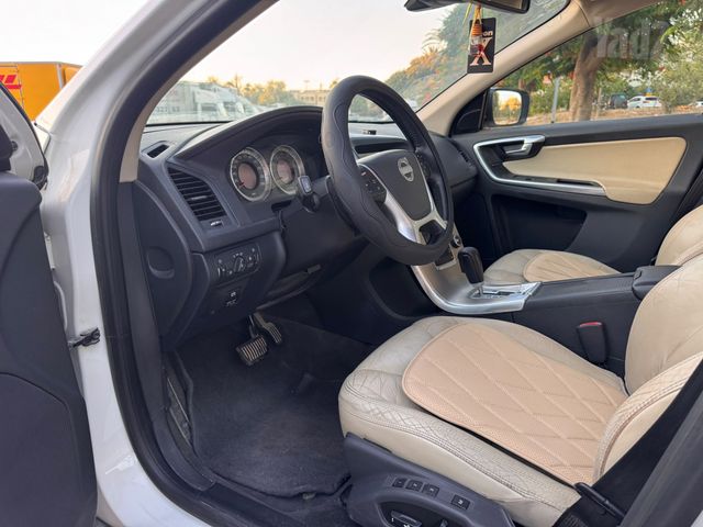 וולוו XC60