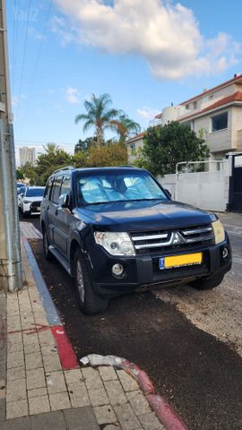 מיצובישי פג'רו