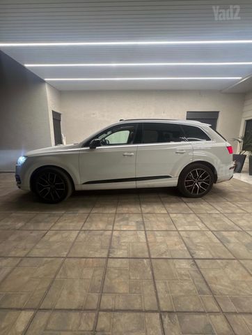 אאודי Q7