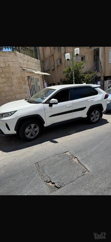 טויוטה RAV4