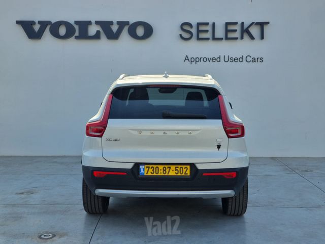 וולוו XC40