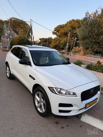 יגואר F-Pace