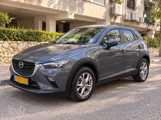 מודעת רכב מאזדה CX-3