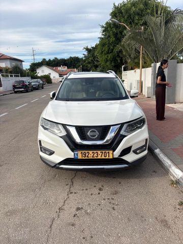 ניסאן אקס טרייל