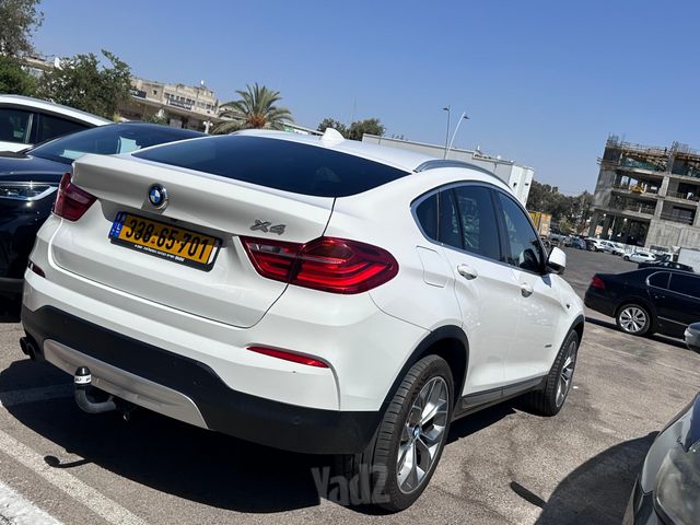 ב מ וו X4
