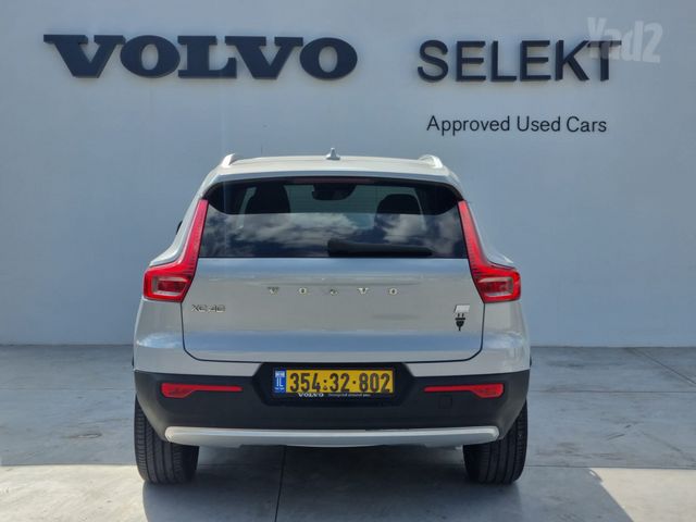 וולוו XC40