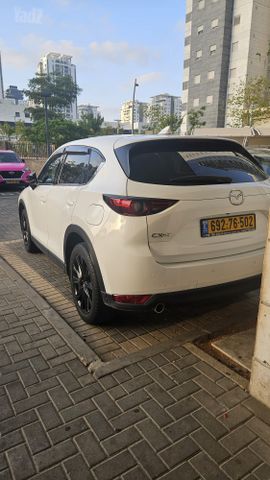 מודעת רכב מאזדה CX-5