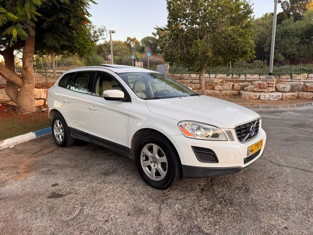 וולוו XC60