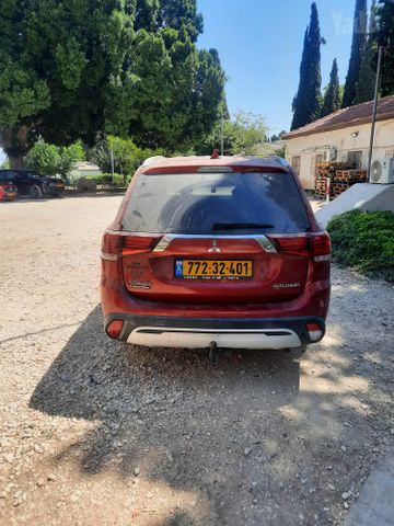 מיצובישי אאוטלנדר