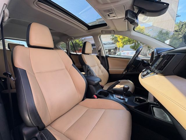 טויוטה RAV4