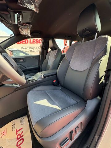 טויוטה RAV4