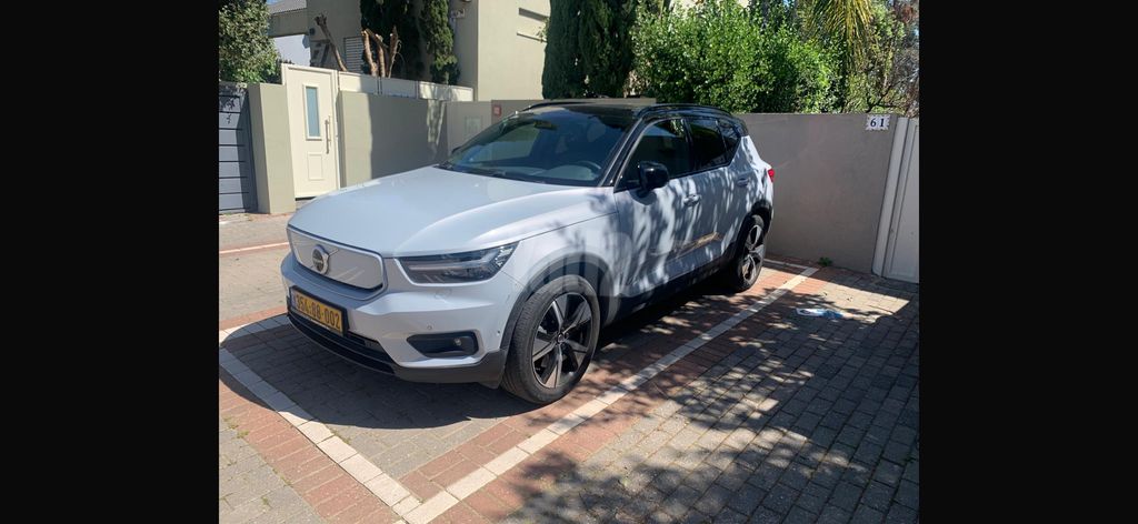 וולוו XC40