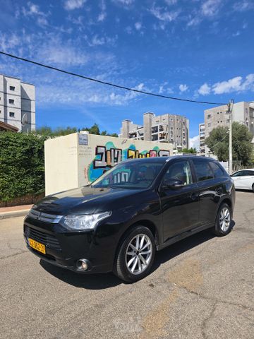 מיצובישי אאוטלנדר