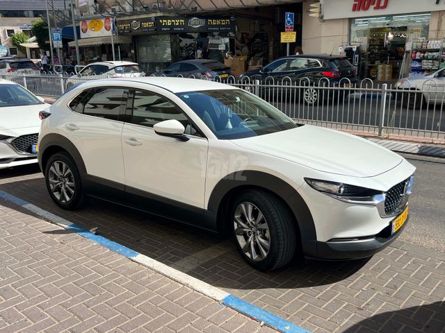 מאזדה CX-30
