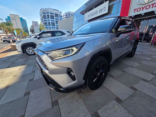 RAV4 4X2 E-Motion היברידי אוט׳ בנזין 2.5 (178 כ״ס) [2019-2026]