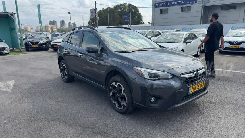 סובארו XV