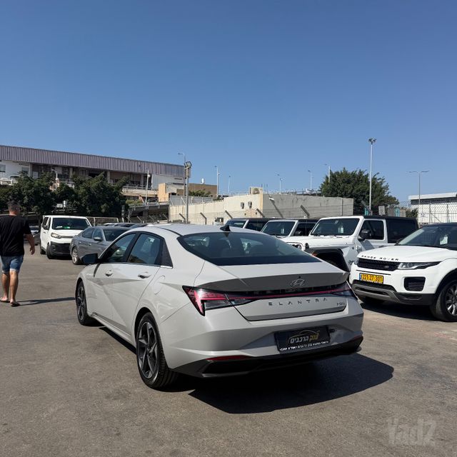יונדאי אלנטרה