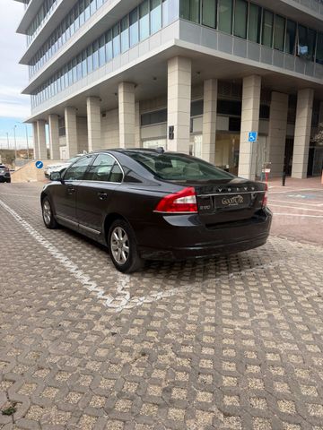 וולוו S80
