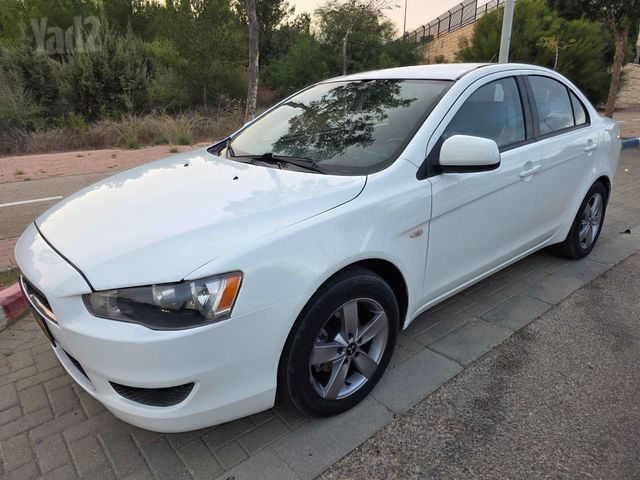 לנסר Comfort אוט׳ 1.8 (143 כ״ס)