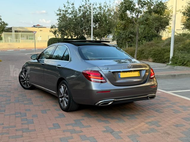 מרצדס-בנץ E-class