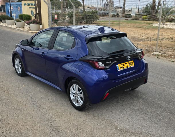 טויוטה יאריס