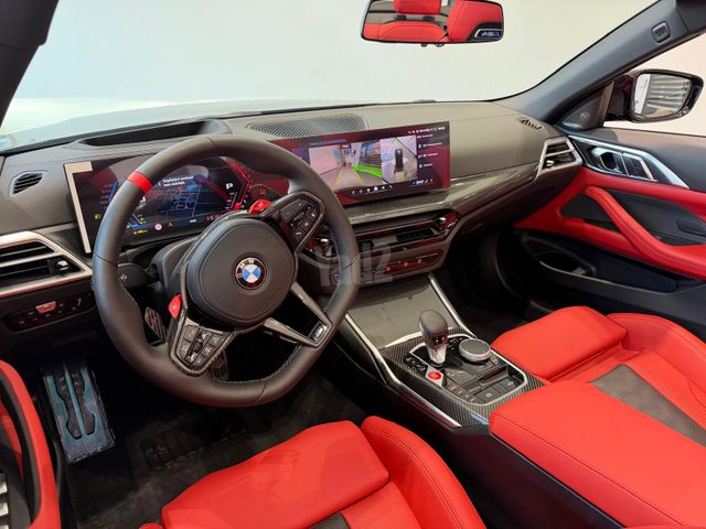 ב מ וו M4