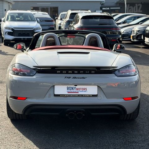 פורשה 718