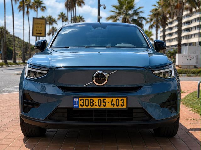 וולוו C40