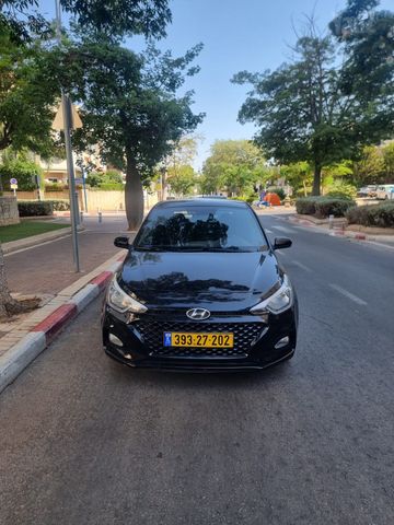 מודעת רכב יונדאי i20