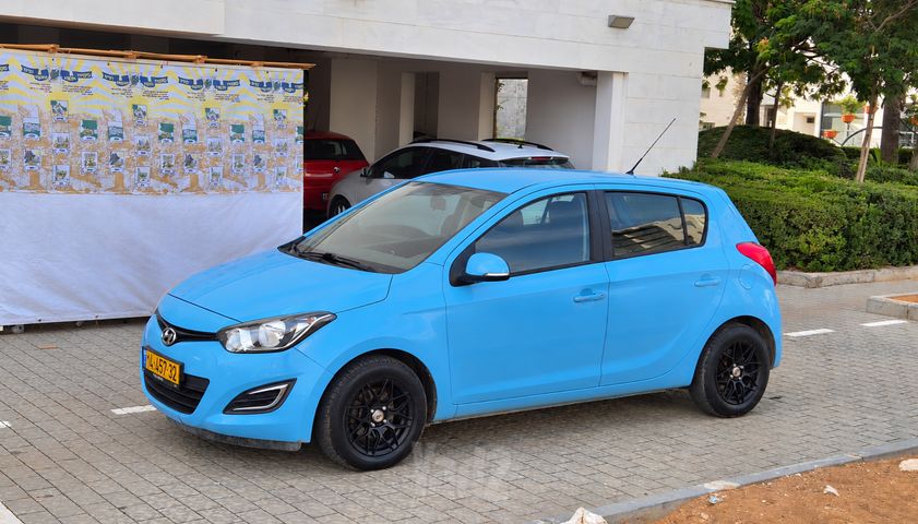 מודעת רכב יונדאי i20