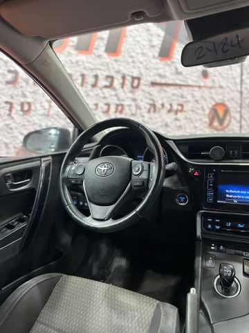 טויוטה אוריס