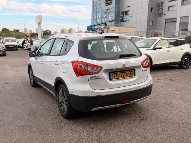 סוזוקי קרוסאובר