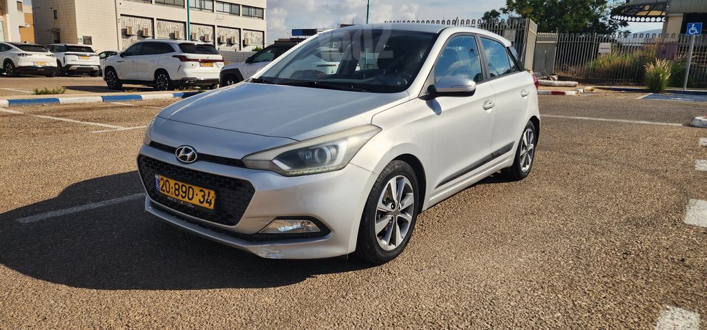 מודעת רכב יונדאי i20