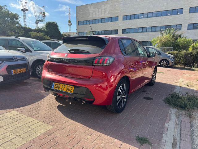 פיג'ו 208