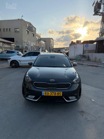 קיה נירו