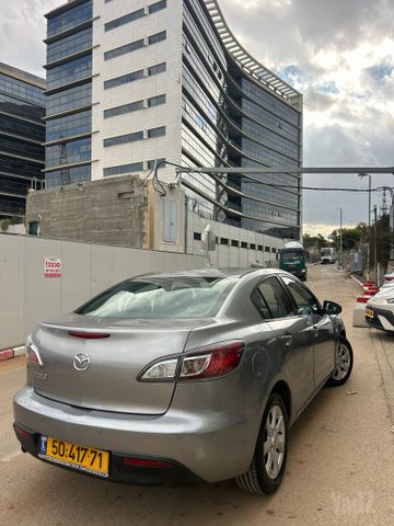 מאזדה 3
