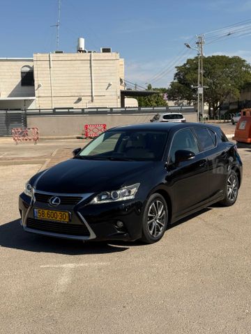 לקסוס CT