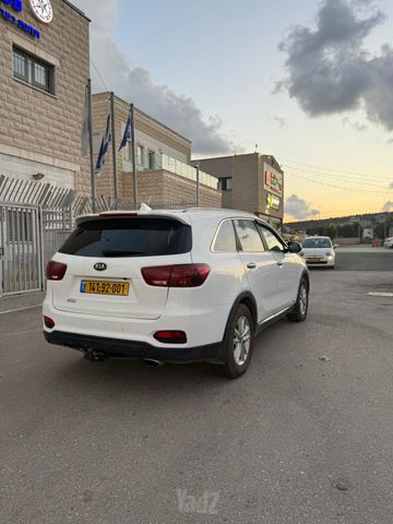 קיה קרניבל