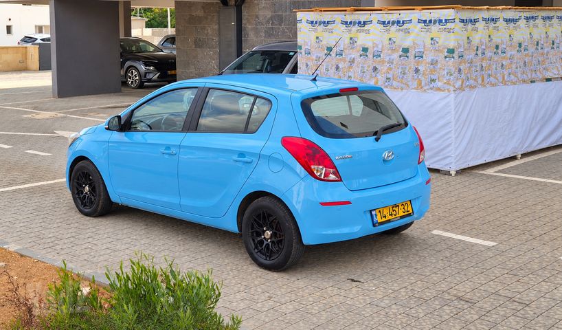 יונדאי i20