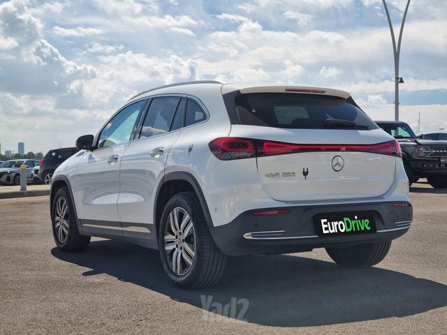 מרצדס-בנץ EQA