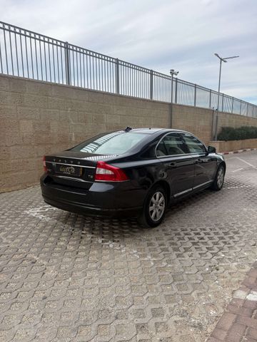 וולוו S80
