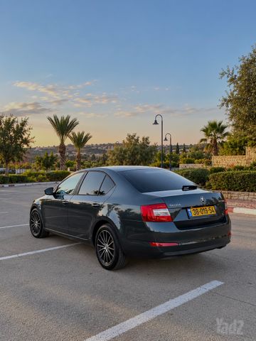 סקודה אוקטביה