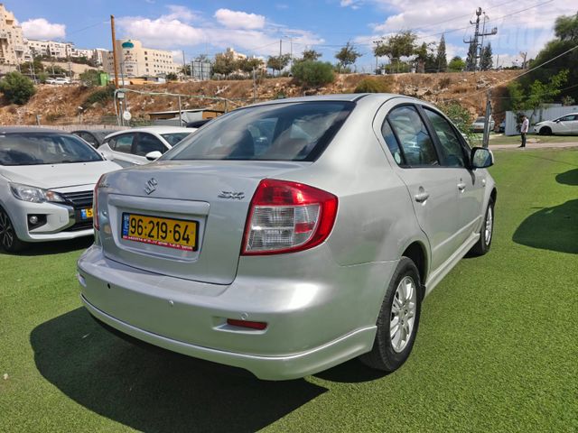 סוזוקי SX4