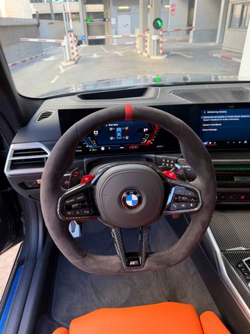 ב מ וו M4