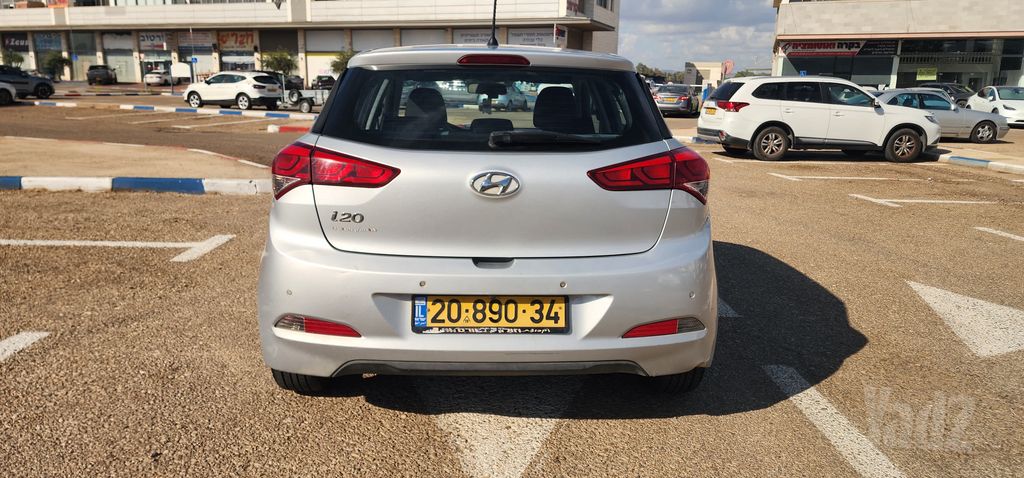 יונדאי i20