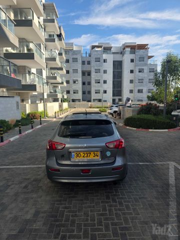 מיצובישי לנסר